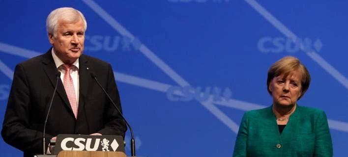 Γερμανία: Παραμένει το χάσμα Μέρκελ – Ζεεχόφερ για το μεταναστευτικό